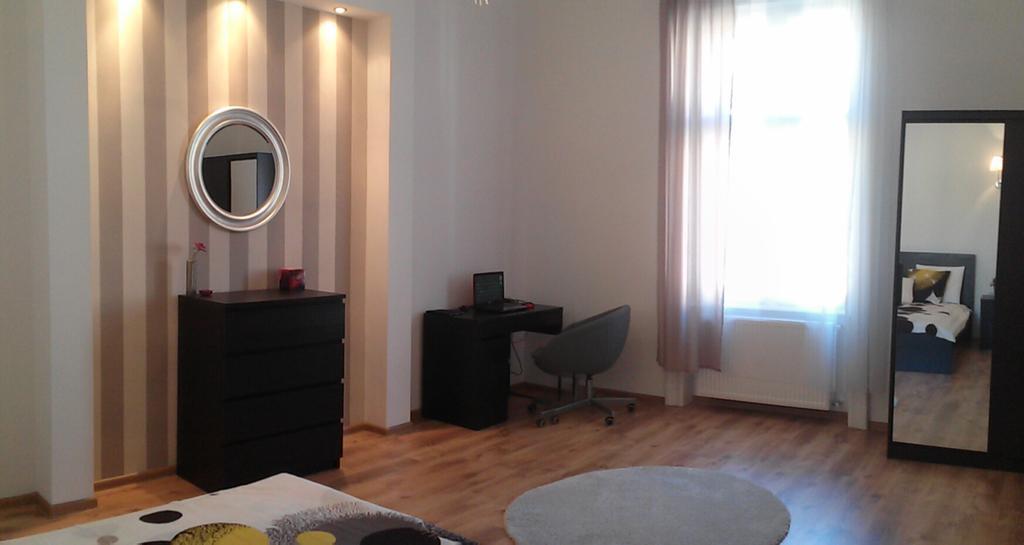 Downtown Rising Sun 104 Sq.M Apartment Budapest Exterior photo